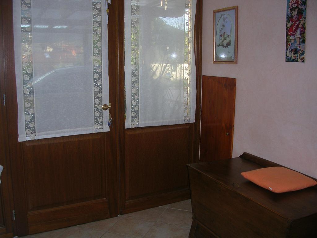 casa indipendente in vendita a Brusnengo