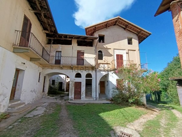 appartamento in vendita a Brusnengo