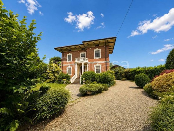 casa indipendente in vendita a Brusnengo