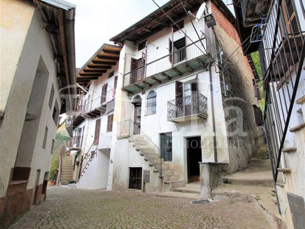 casa indipendente in vendita a Camandona in zona Vacchiero