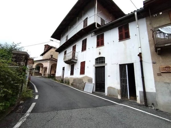 casa indipendente in vendita a Camandona in zona Governati