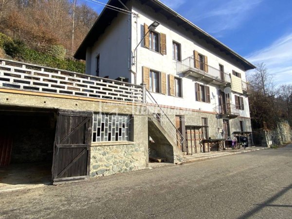 appartamento in vendita a Camandona