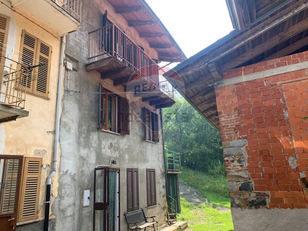 casa semindipendente in vendita a Camandona in zona Vigliano