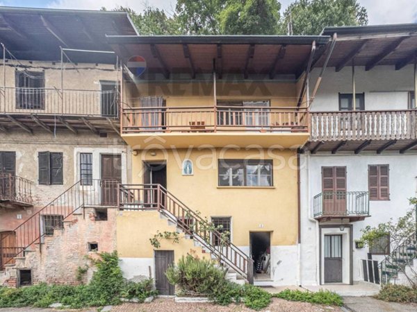 casa indipendente in vendita a Camandona in zona Dagostino