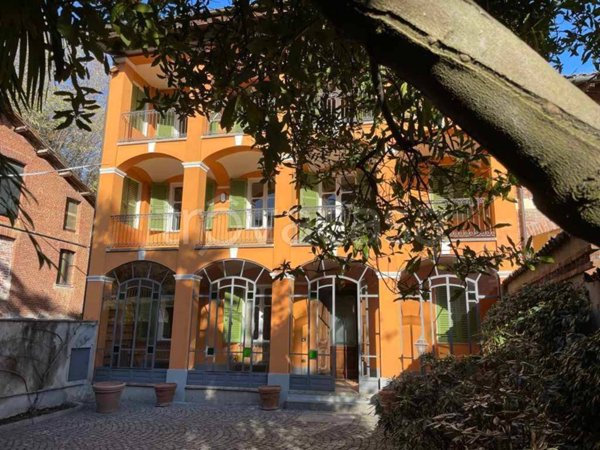 casa indipendente in vendita a Camburzano