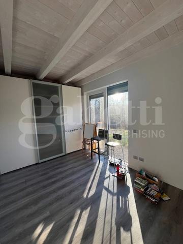 casa indipendente in vendita a Camburzano