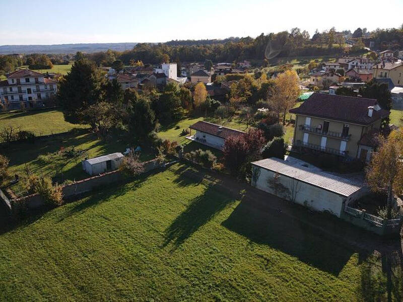 villa in vendita a Camburzano