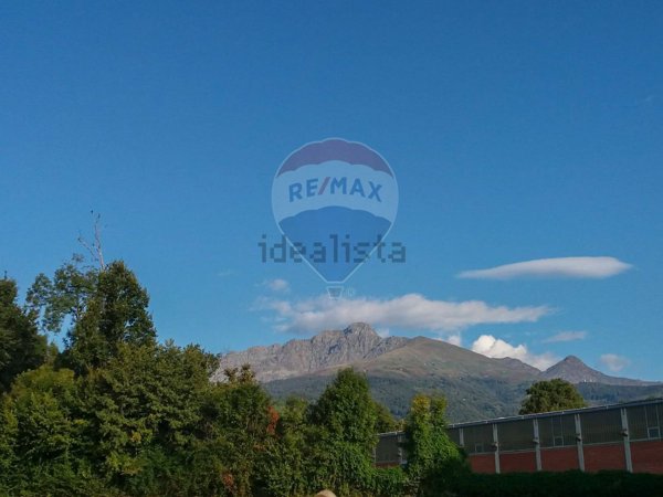 terreno edificabile in vendita a Camburzano