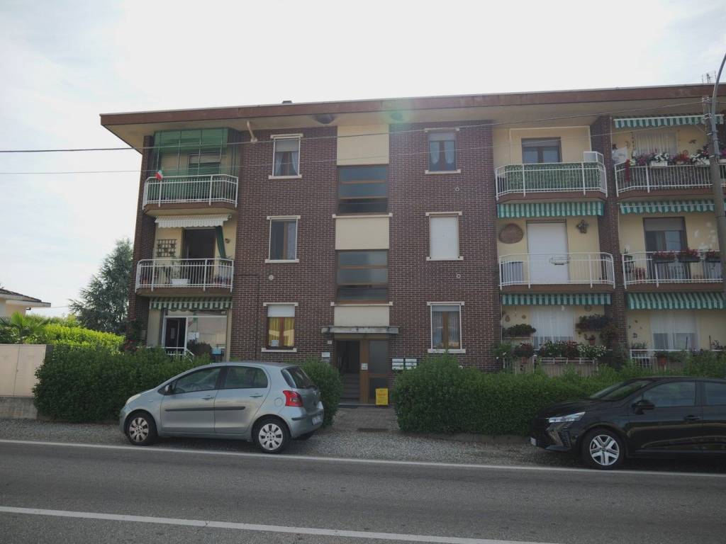 appartamento in vendita a Camburzano