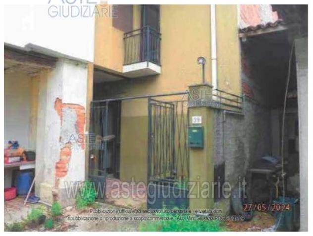 terreno edificabile in vendita a Camburzano