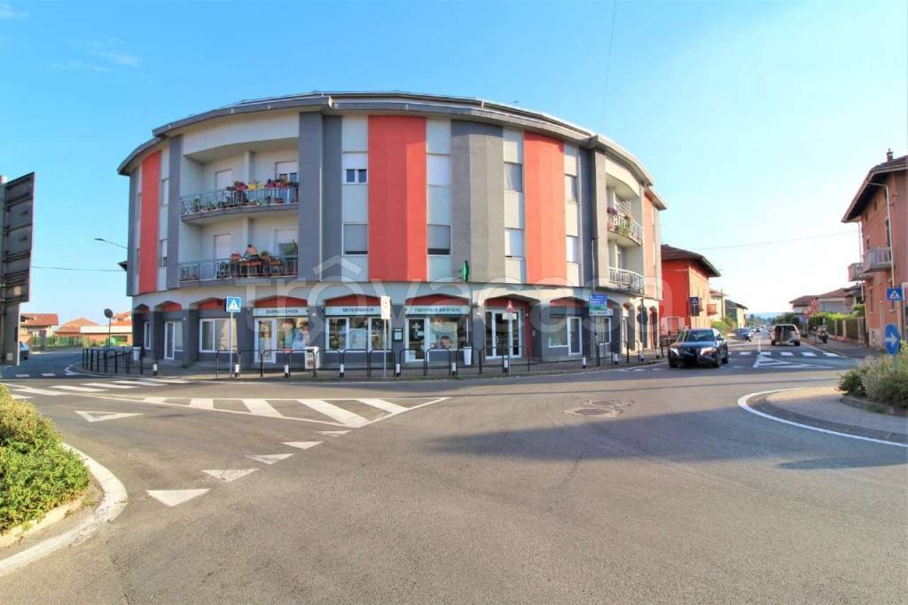 negozio in vendita a Candelo