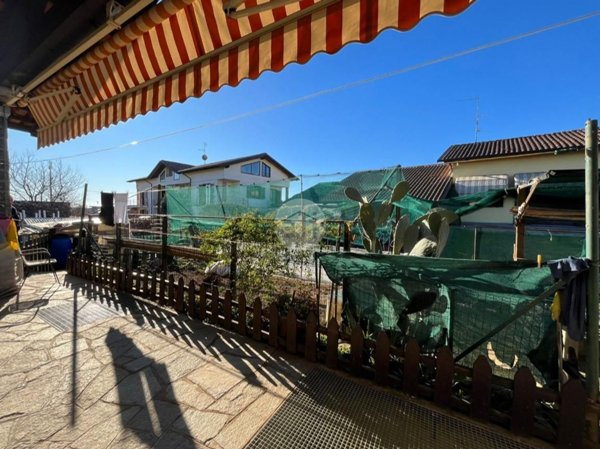 casa indipendente in vendita a Candelo