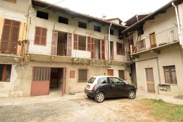 casa indipendente in vendita a Candelo
