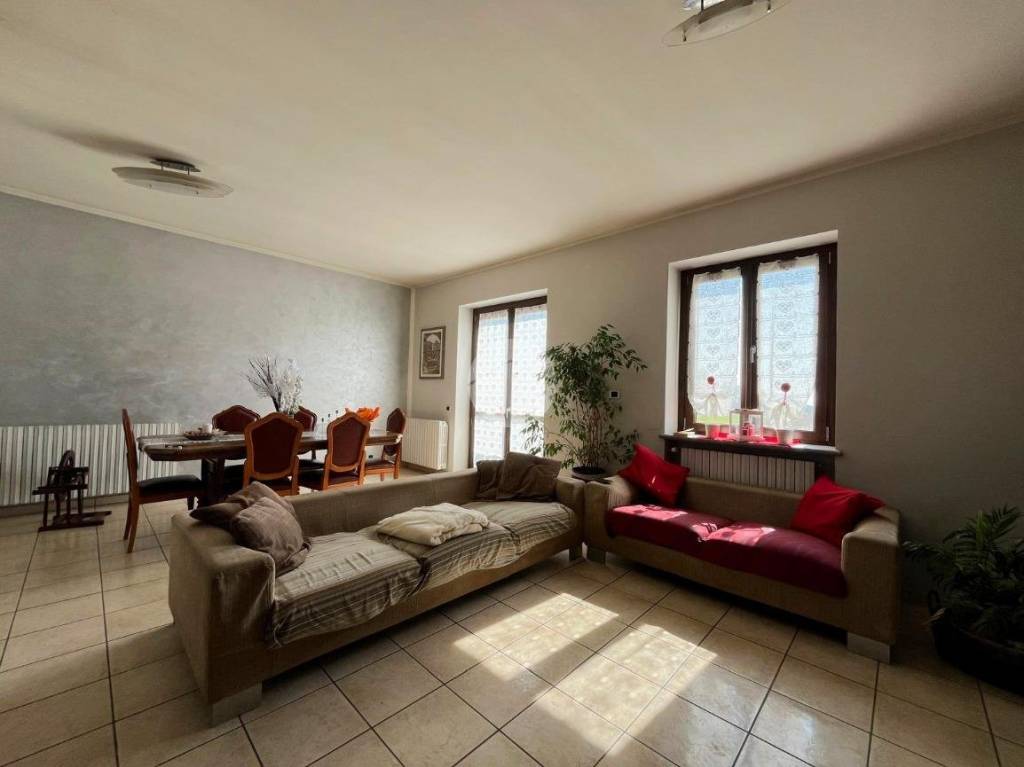 casa indipendente in vendita a Candelo