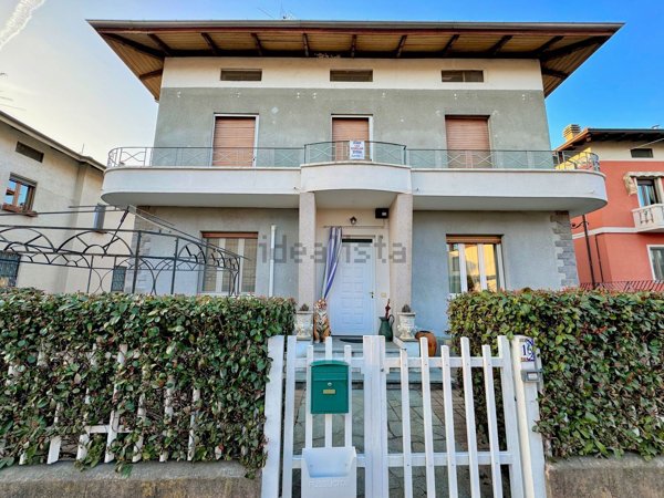 casa indipendente in vendita a Candelo