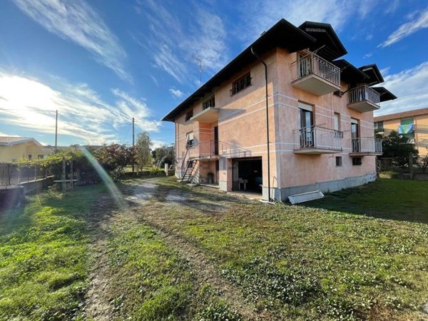 casa indipendente in vendita a Candelo