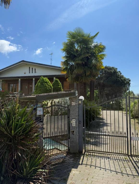 casa indipendente in vendita a Candelo