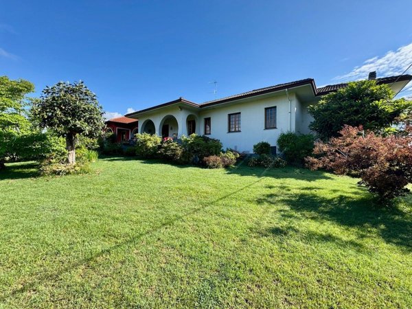 casa indipendente in vendita a Candelo
