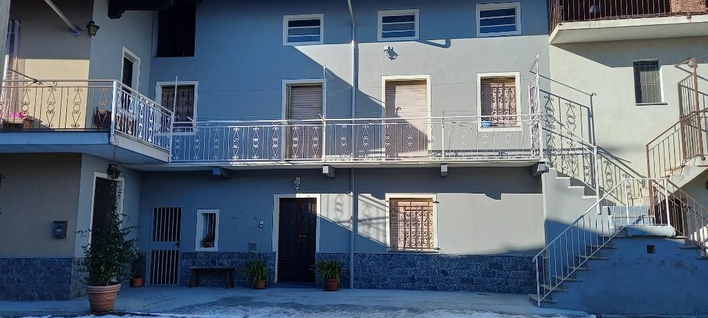 casa indipendente in vendita a Candelo