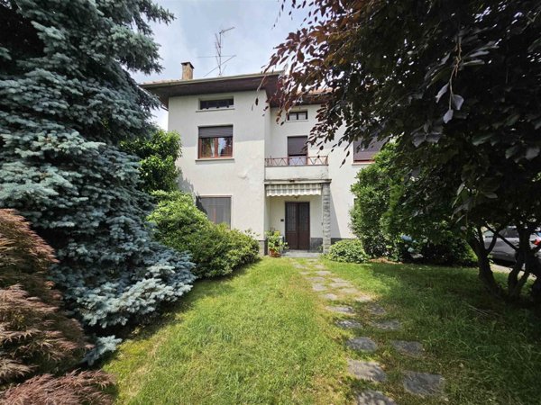 casa indipendente in vendita a Candelo