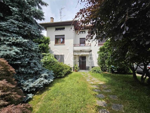casa indipendente in vendita a Candelo