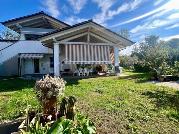 casa indipendente in vendita a Candelo