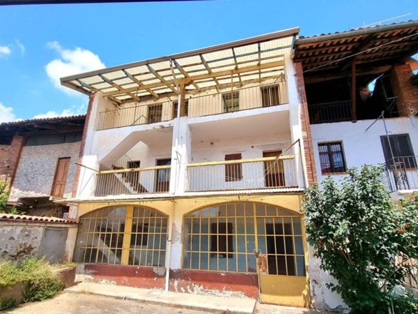 casa indipendente in vendita a Candelo