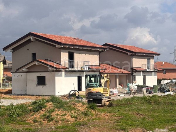 casa indipendente in vendita a Candelo