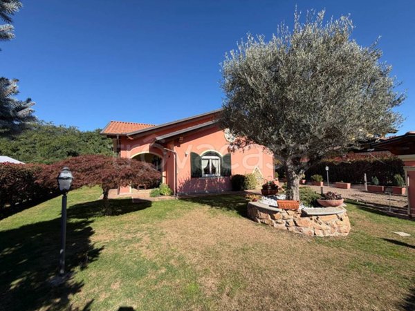 casa indipendente in vendita a Candelo