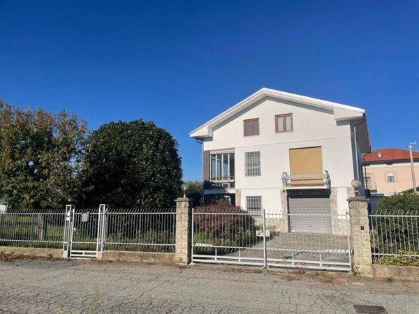 casa indipendente in vendita a Candelo