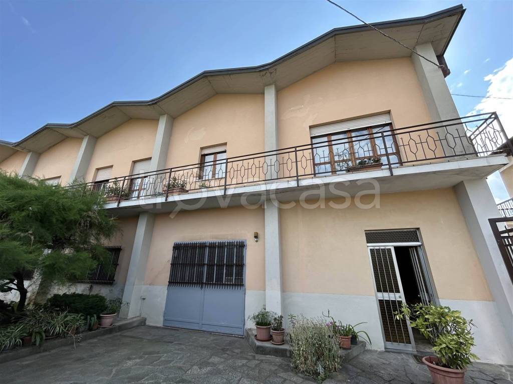 appartamento in vendita a Candelo in zona San Giacomo