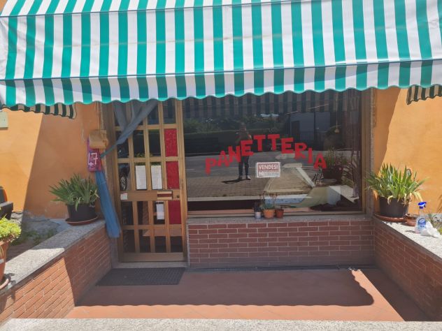 locale commerciale in vendita a Candelo