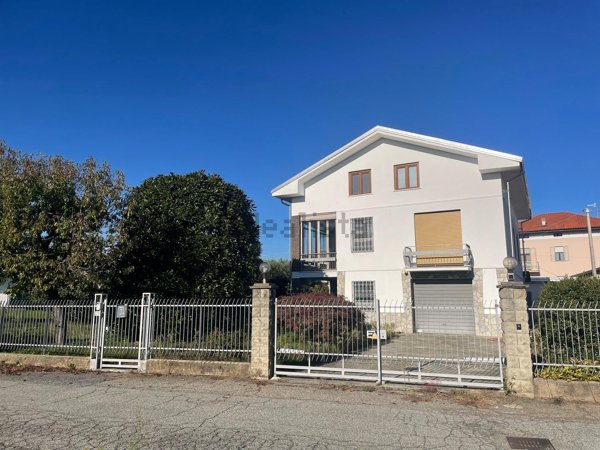 casa indipendente in vendita a Candelo