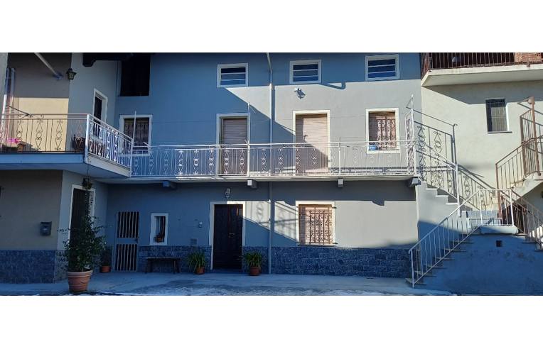 casa indipendente in vendita a Candelo