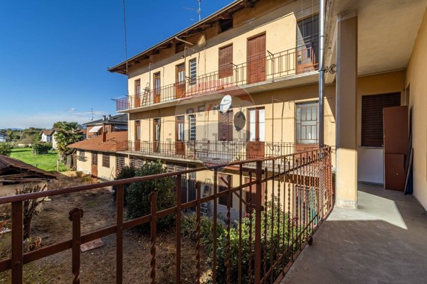 casa indipendente in vendita a Candelo