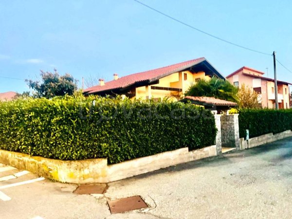 casa indipendente in vendita a Candelo