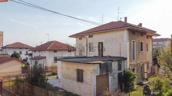 casa indipendente in vendita a Candelo