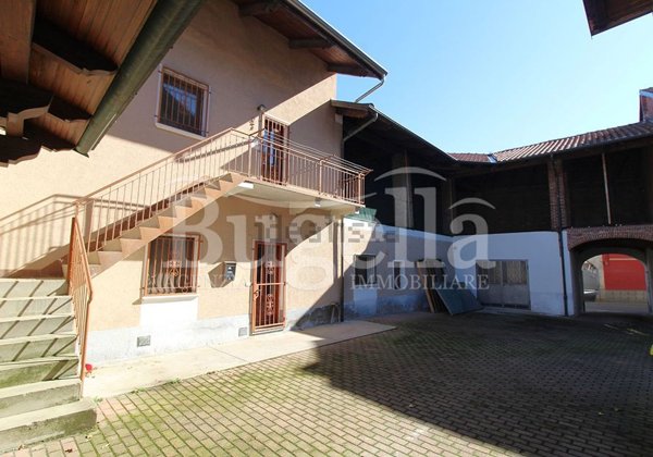 casa indipendente in vendita a Candelo