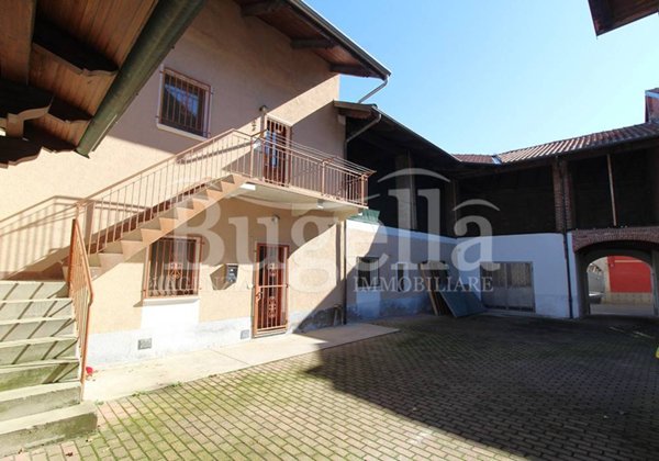 casa indipendente in vendita a Candelo