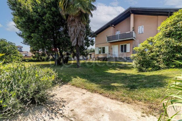 casa indipendente in vendita a Candelo