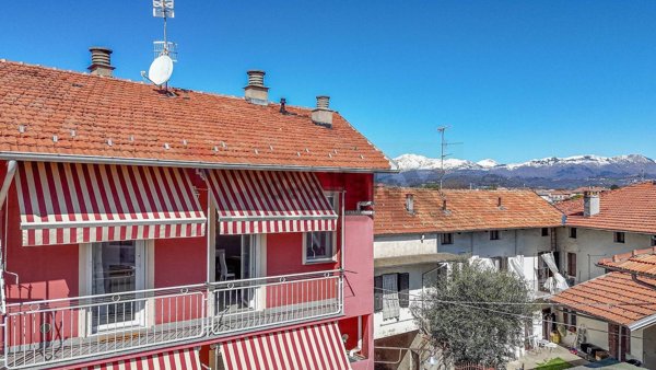 appartamento in vendita a Candelo in zona San Giacomo