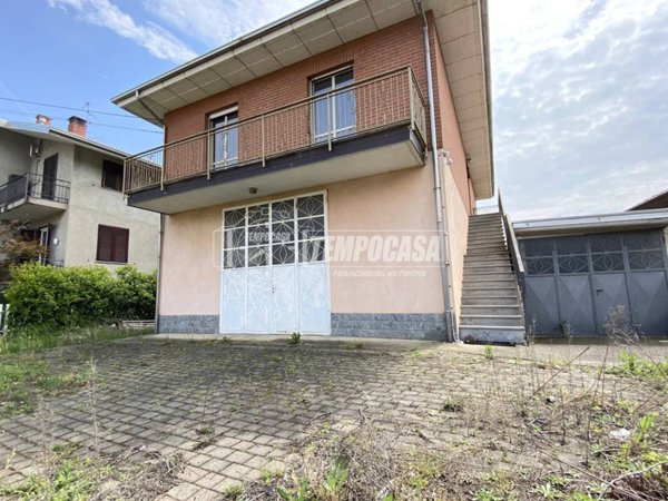 casa indipendente in vendita a Candelo