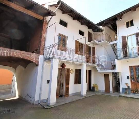 appartamento in vendita a Candelo in zona San Giacomo