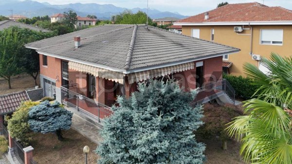 casa indipendente in vendita a Candelo in zona San Giacomo