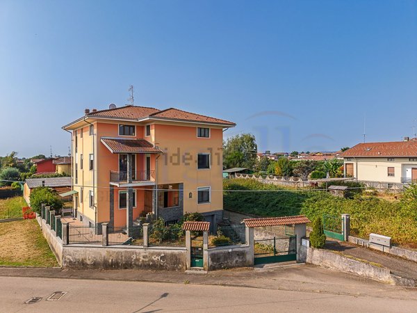 casa indipendente in vendita a Candelo in zona San Giacomo