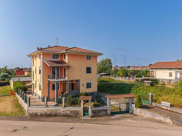 casa indipendente in vendita a Candelo in zona San Giacomo