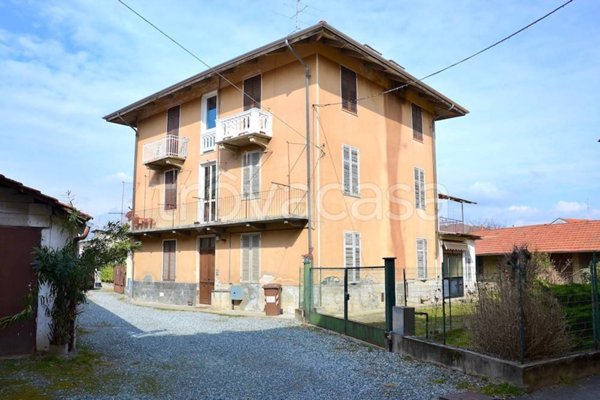 appartamento in vendita a Candelo in zona San Giacomo
