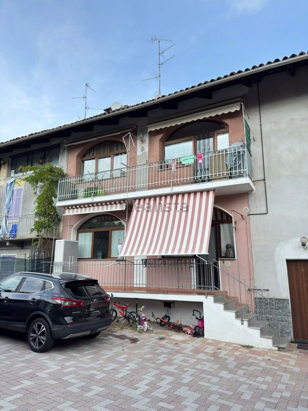 appartamento in vendita a Candelo in zona San Giacomo