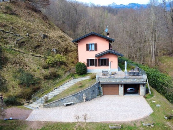casa indipendente in vendita a Caprile