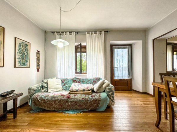 casa indipendente in vendita a Caprile